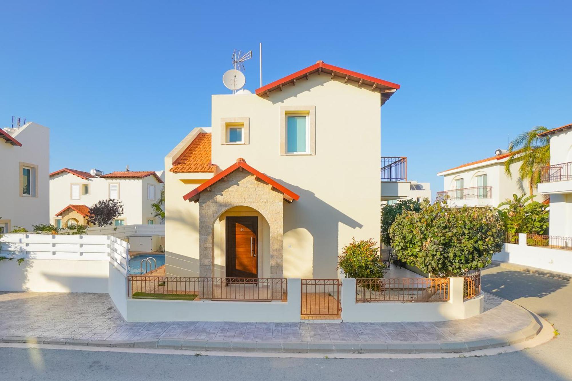 Villa Francesca Paralimni Eksteriør billede
